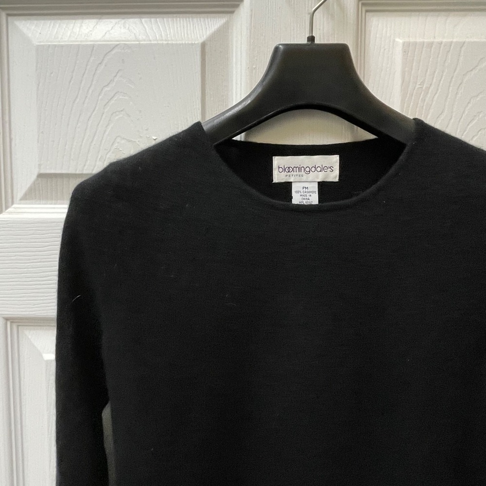Bloomingdales Petite Size MP Black  100% Cashmere 2Ply Pullover Crewneck Sweater